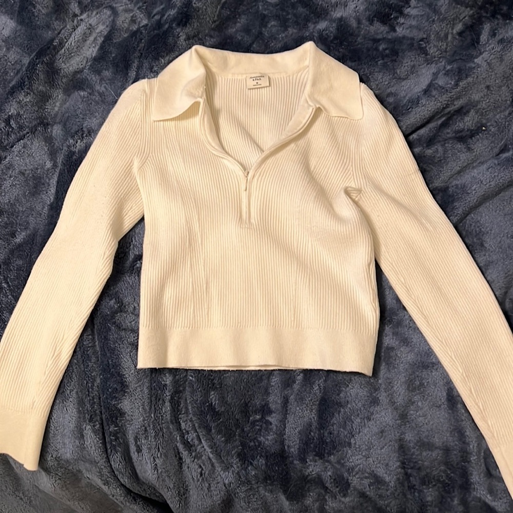 Abercrombie & Fitch - Cropped White Ribbed Sweater